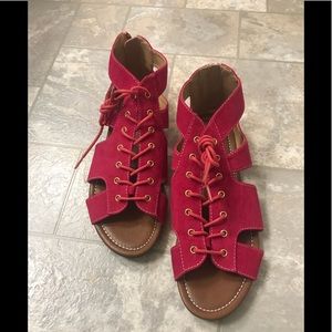 Fuchsia pink sandals!!!